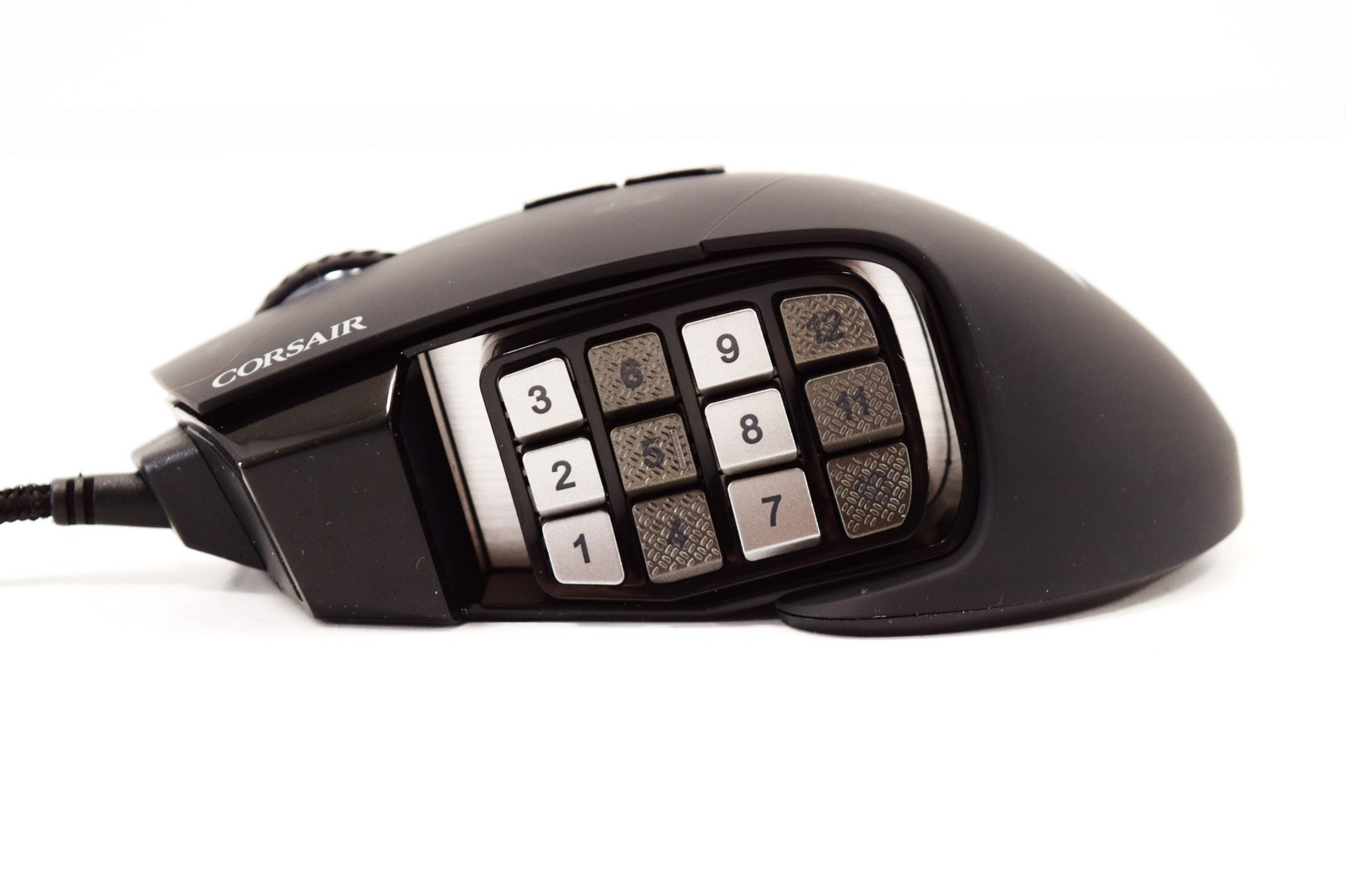 Corsair Scimitar Elite Wireless review: MMO mouse has a sliding